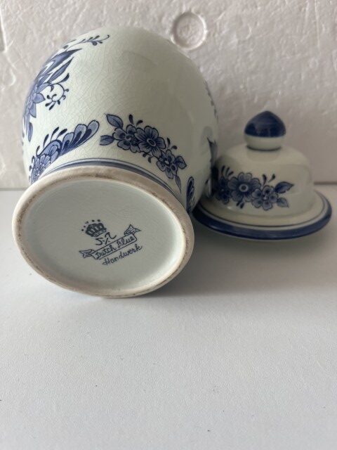 Vaasje dutch blue