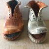 Porselein: Twee stuks oude schoenen.Bijzonderheden gemerkt G.Tardieu Fabrikant BiotL: 13 cm | B:7 cm | H: 6 cm.