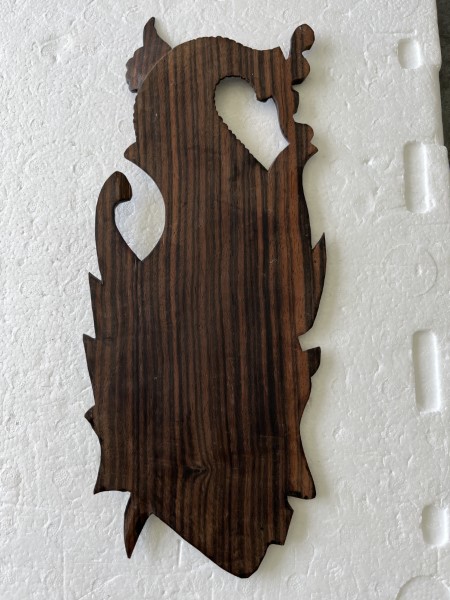 Houten dameshoofd plat