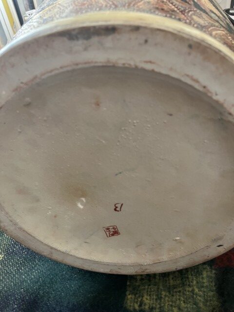 Chinese Japanse vaas Groot Decor. 3 mooi geklede dames